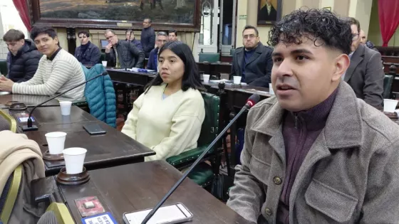 Estudiantes de la UNSa debatieron sobre tributación minera en el programa 