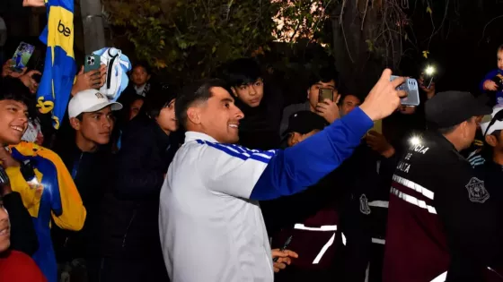 Boca hace temblar Salta: masiva y eufórica bienvenida de los hinchas a los Xeneixes