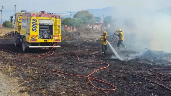 Controlaron focos de incendios de pastizales en la zona sur de la ciudad