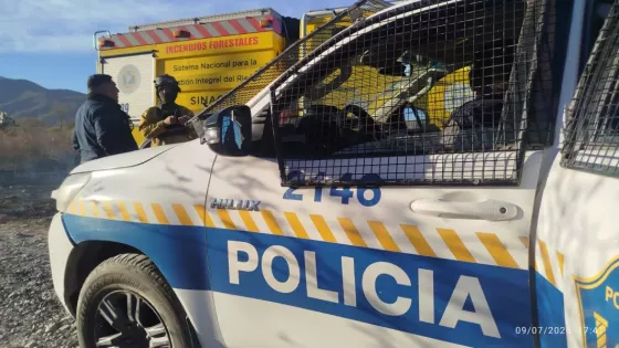 Distintas áreas operativas de Seguridad intervinieron por incendios de pastizales en Capital y el Valle de Lerma