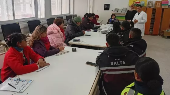 Defensa Civil capacitó a docentes sobre prevención sísmica en La Silleta