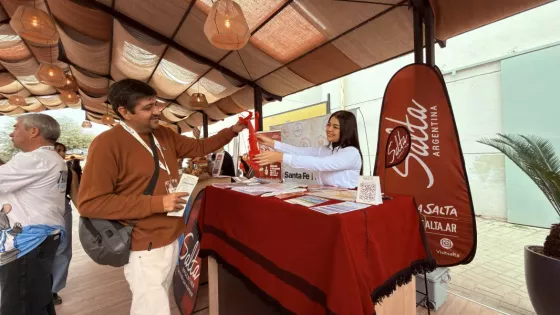 Salta despliega su oferta turística en la Fiesta Nacional del Poncho