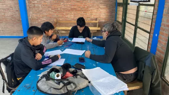 Estudiantes del Secundario reciben acompañamiento pedagógico durante el receso de invierno