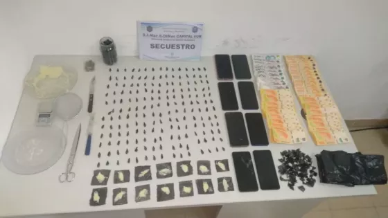 Detuvieron a una mujer y secuestraron más de 300 dosis de droga en Capital