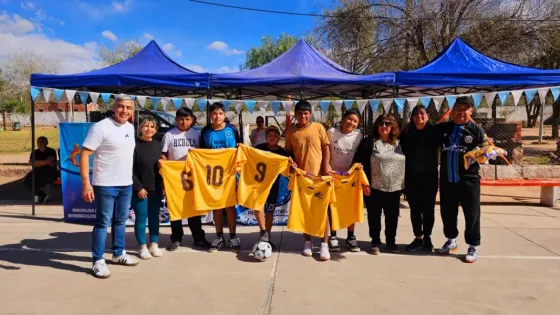 Los equipos infantiles de La Viña ya tienen su indumentaria para Cebollitas y la Copa Güemes 2026