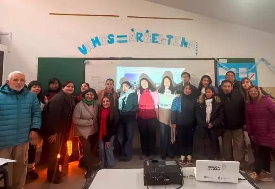 Medios escolares e inteligencia artificial: docentes salteños se forman en alfabetización digital
