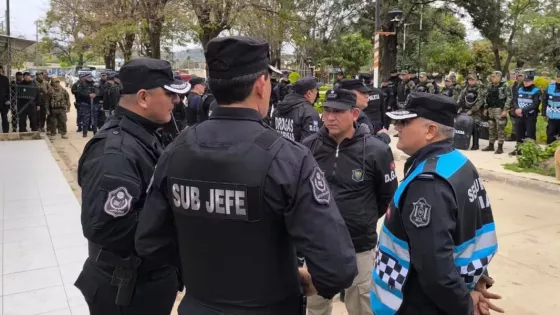 En Salvador Mazza más de 290 policías desarrollaron un importante despliegue en sectores y puntos fronterizos