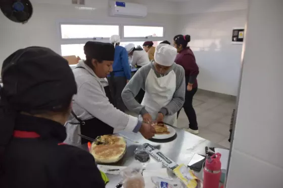 UPATecO, la Municipalidad de Cafayate y Piattelli firmaron un convenio para fortalecer las prácticas profesionales en gastronomía
