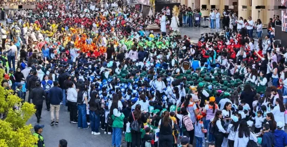 Más de 2 mil niños participaron de la jornada “Milagro con los Niños” en la Catedral