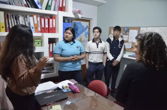 Estudiantes salteños investigan las propiedades coagulantes de la tuna para la purificación de agua
