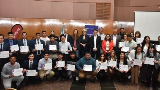 UPATecO entregó certificados a 72 egresados de diplomaturas universitarias