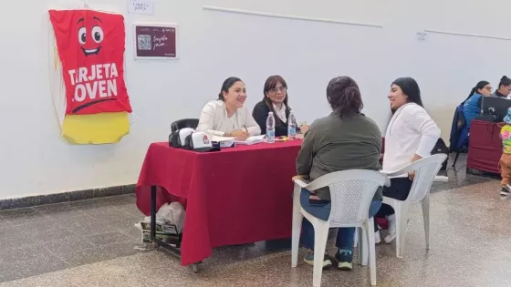 Servicios y asesoramiento gratuito a vecinos de Las Lajitas