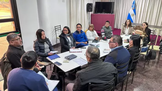 El Gobierno acompaña a los primeros egresados de Enfermería Intercultural de Salta