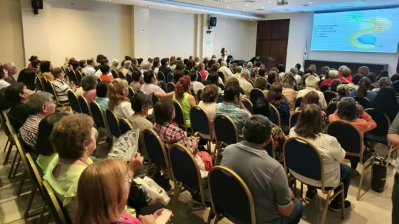 Más de 200 personas participaron de una charla sobre salud cerebral y prevención del deterioro cognitivo