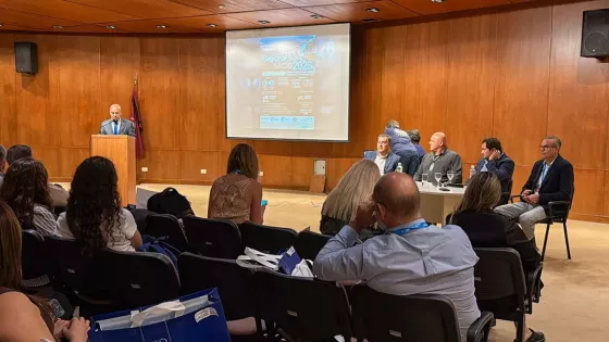 El Hospital Materno Infantil reunió a 70 profesionales en una jornada regional de cirugía ginecológica mini-invasiva