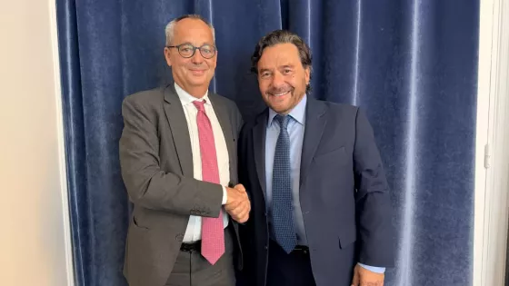 En París, Sáenz ratificó que Rio Tinto proyecta una inversión de USD 2.700 millones para producir 50.000 toneladas de litio en Salta