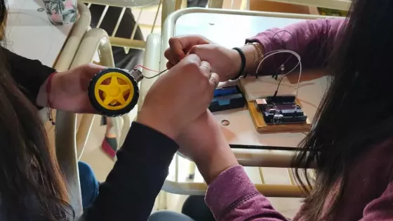 Robótica en la ruralidad: estudiantes de Amblayo crearon sus primeros proyectos tecnológicos