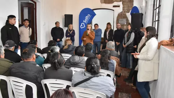 Familias de Capital recibieron los títulos de propiedad de sus terrenos