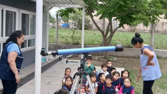 Niños de Nivel Inicial descubren la astronomía mediante el juego