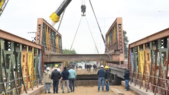 Puente de Vaqueros: Saénz marcó el avance en la modernización de la infraestructura vial metropolitana
