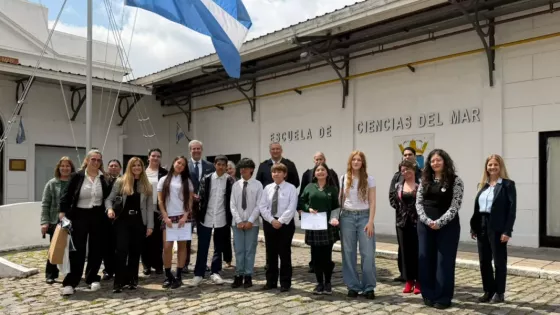 Alumnos salteños se consagraron en certamen nacional de cartografía