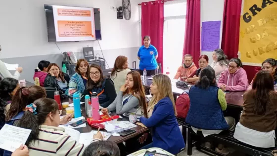 Defensa Civil continúa con las capacitaciones en escuelas y organismos municipales