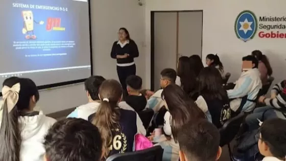 Alumnos de la Escuela Favaloro visitaron el Sistema de Emergencias 9-1-1
