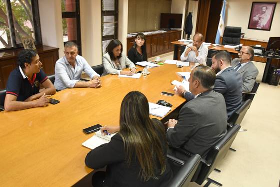 Funcionarios provinciales con legisladores del departamento Orán