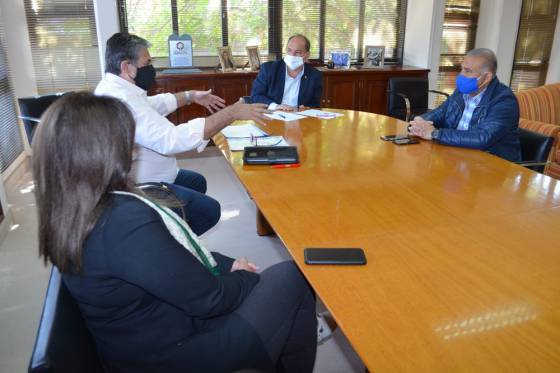 El intendente y comerciantes de Salvador Mazza expusieron sobre la situación del comercio de frontera