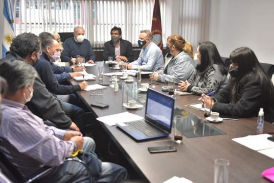 La mesa paritaria pasó a cuarto intermedio para las 9