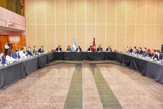 El gobernador Sáenz convocó a una reunión  con operadores de la Cuenca NOA