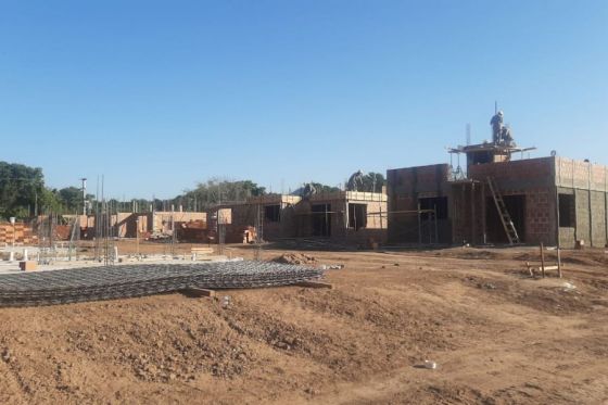 El IPV construye un nuevo barrio en Gral. Mosconi