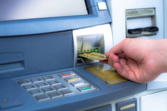 Comenzó el pago de sueldos a la administración pública provincial