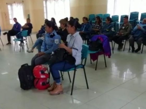 Derechos Humanos brinda talleres a agentes del Servicio Penitenciario