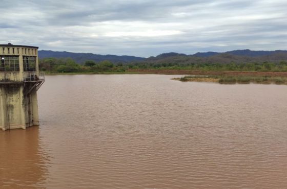 Continúan los trabajos para normalizar el sistema de agua potable en el departamento San Martín