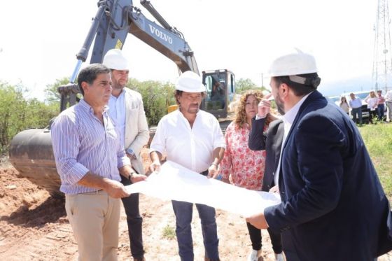 El gobernador Sáenz supervisó el inicio de obras del gasoducto La Viña-Guachipas y la red de gas domiciliario