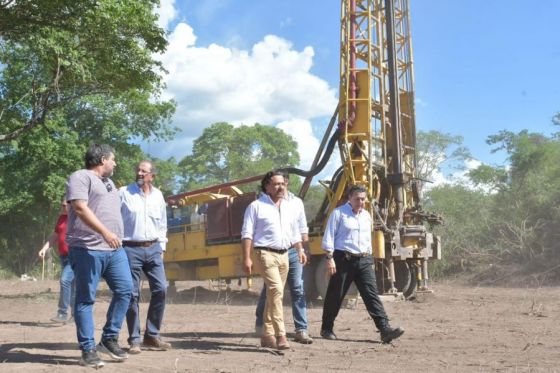 En Tartagal, el gobernador Sáenz supervisó obras en marcha para solucionar el abastecimiento de agua