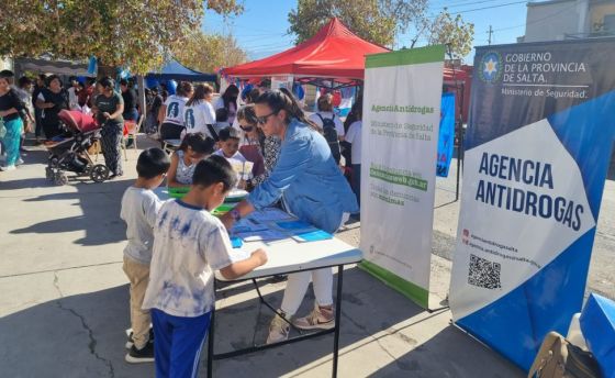Trabajo preventivo de la Agencia Antidrogas en barrio Santa Lucía