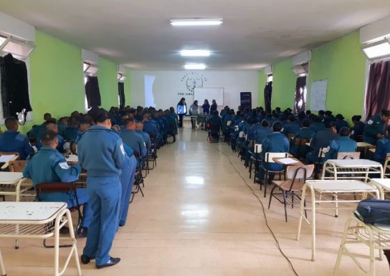 Más de 100 aspirantes a Agentes Penitenciarios se capacitan en prácticas antidiscriminatorias