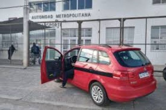 Taxis y remises deberán exhibir un formulario para brindar mayor seguridad a los pasajeros