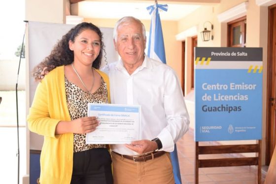 Ciudadanos de Guachipas ya pueden acceder a las licencias nacionales de conducir