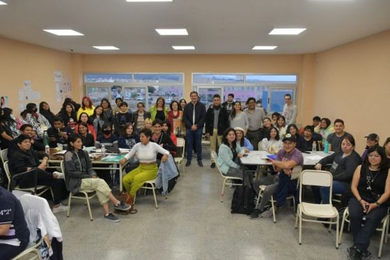Pequeños emprendimientos recibirán un servicio de diseño gráfico para fortalecer sus marcas