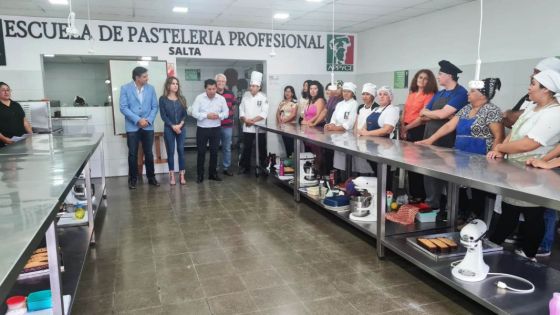 Salta Capacita: entregaron certificados a 38 trabajadores especializados en pizza