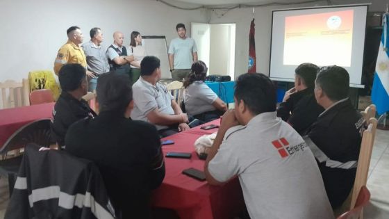 Defensa Civil capacitó sobre incendios forestales y gestión de riesgos a la Municipalidad de Salta