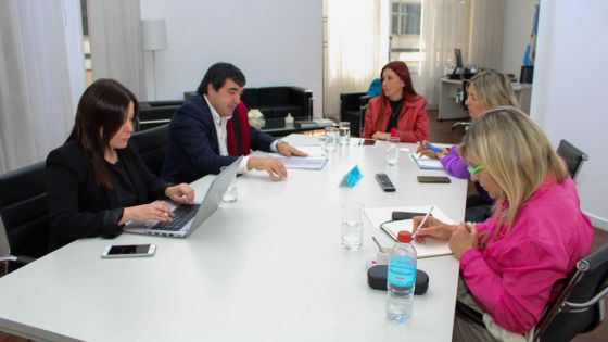 Nación y Provincia acordaron trabajar en un régimen comercial simplificado para fronteras