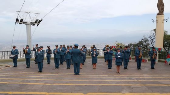 Teleférico San Bernardo celebra el Día del Himno Nacional