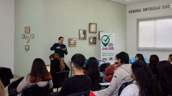 Este mes continuarán las capacitaciones gratuitas para prestadores turísticos