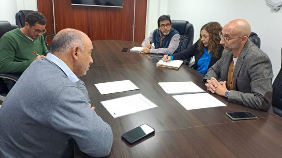 Continúan las gestiones para formar en medicina a estudiantes del interior