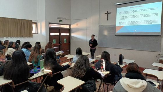 La Secretaría de Justicia capacitó a futuros profesionales de la Universidad Católica de Salta